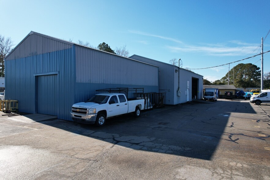 3575 Meeting Street Rd, North Charleston, SC à louer - Photo de l’immeuble – Image 3 sur 19