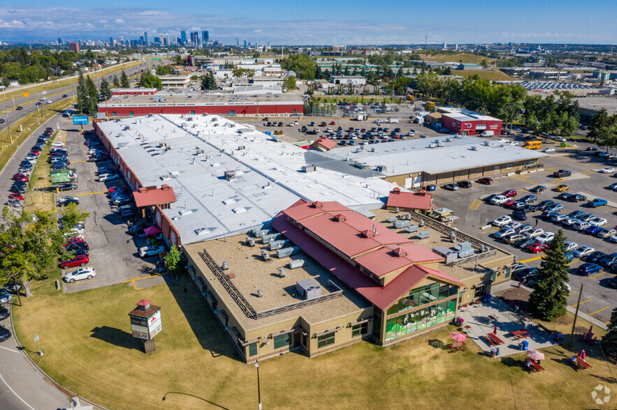 510 77th Ave SE, Calgary, AB à louer - Photo de l’immeuble – Image 2 sur 5