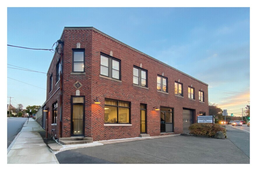 634 Willard St, Quincy, MA à vendre - Photo de l’immeuble – Image 2 sur 27
