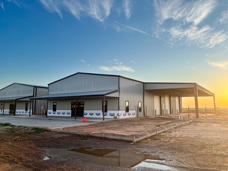 12701 CR 3100, Slaton, TX à louer - Photo de l’immeuble – Image 3 sur 5