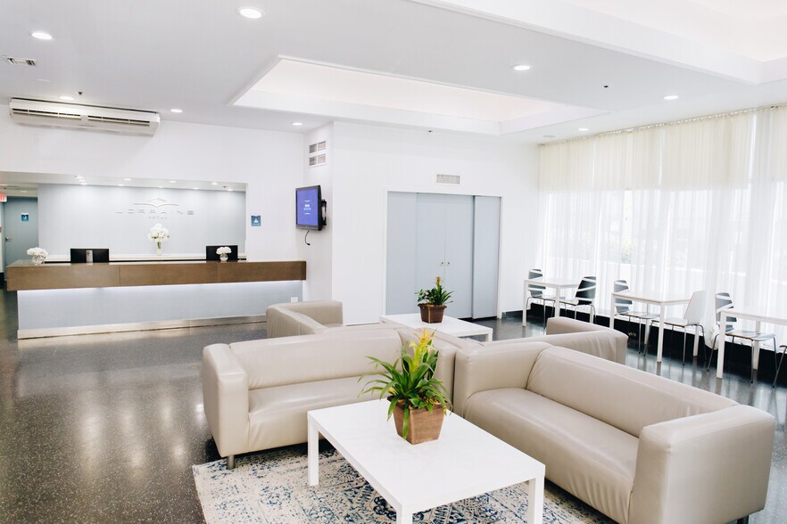 2601 Collins Ave, Miami Beach, FL à vendre - Photo intérieure – Image 3 sur 8