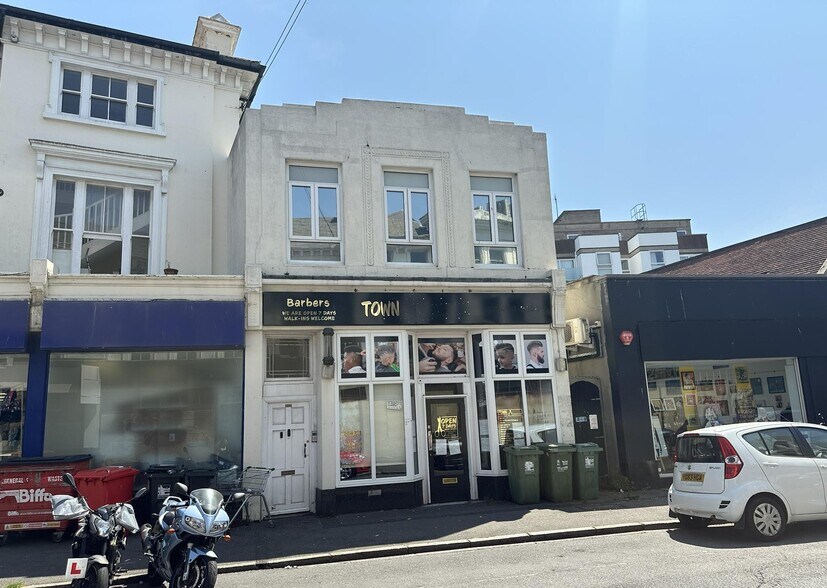9 Lismore Rd, Eastbourne à louer - Photo principale – Image 1 sur 10