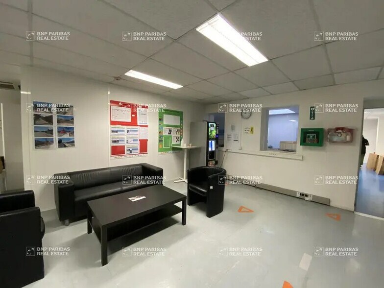 1 Rue De L'Europe, Claix à vendre - Photo de l’immeuble – Image 3 sur 9