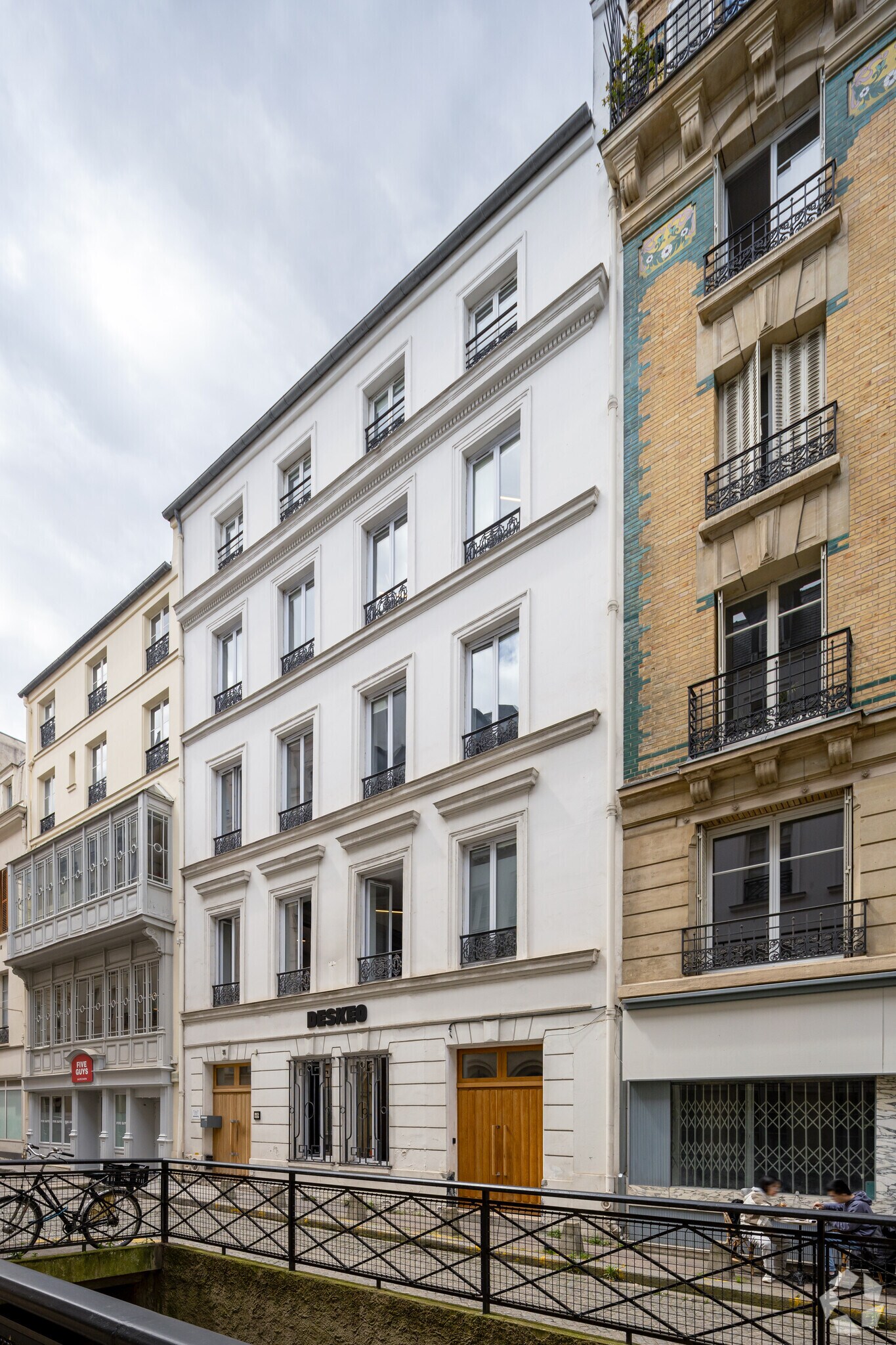 31 Cite D'Antin, Paris à louer Photo de l’immeuble– Image 1 sur 3