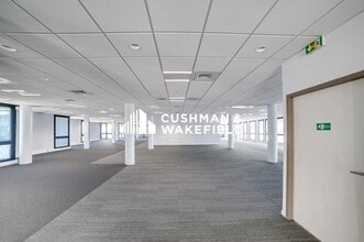 61-63 Avenue Paul Krüger, Villeurbanne à louer Photo intérieure– Image 2 sur 11