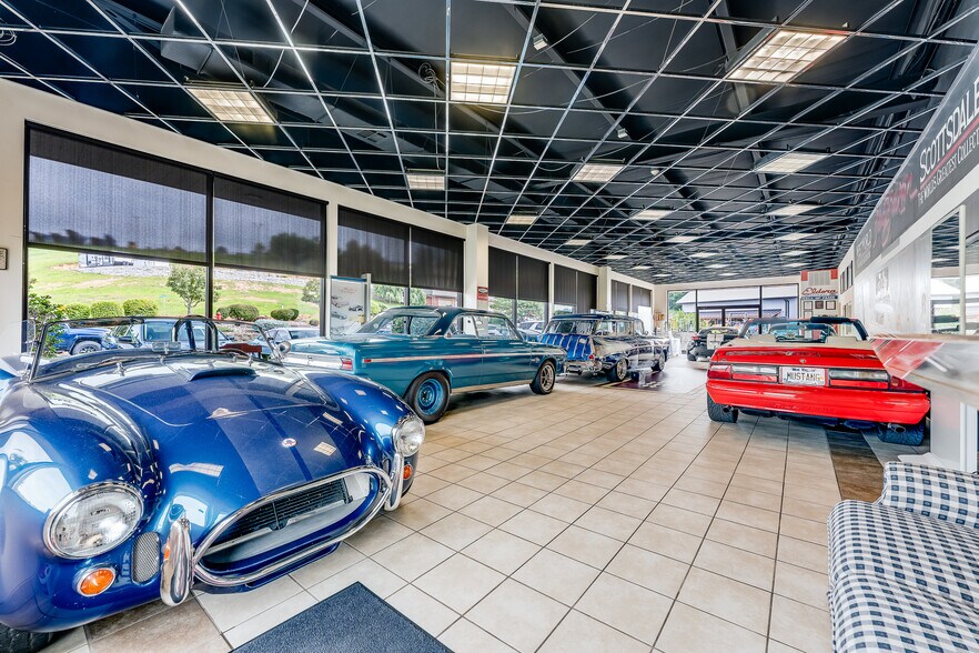 2050 Winners Dr, Fairmont, WV à vendre - Photo de l’immeuble – Image 3 sur 49