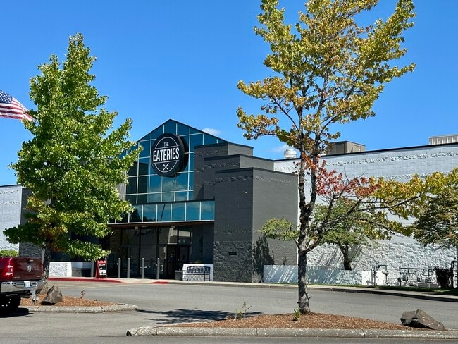 Plus de détails pour 351 Three Rivers Dr, Kelso, WA - Local commercial à louer