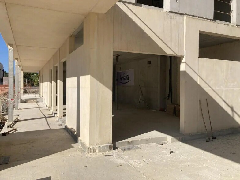 Bureau dans La Farlède à vendre - Photo de l’immeuble – Image 3 sur 11