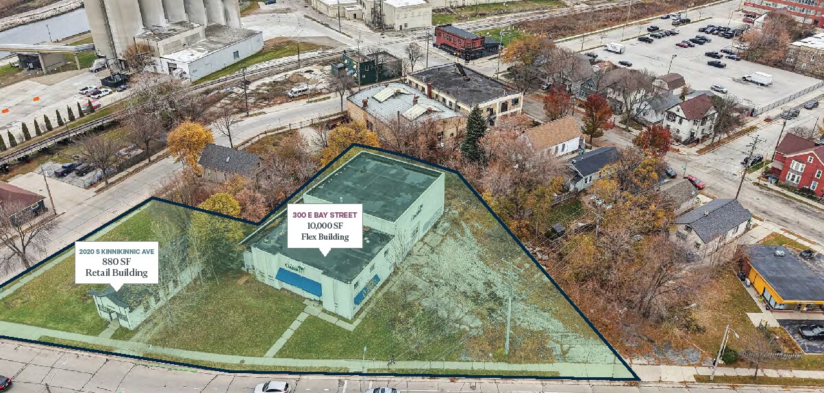 300 E Bay St, Milwaukee, WI à vendre Photo de l’immeuble– Image 1 sur 16