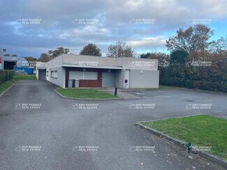 Plus de détails pour Bureau, Local d'activités à louer