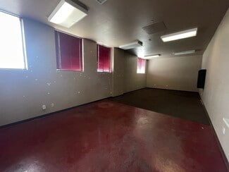 Plus de détails pour 4920 46th St, Mcclellan, CA - Local d'activités à louer