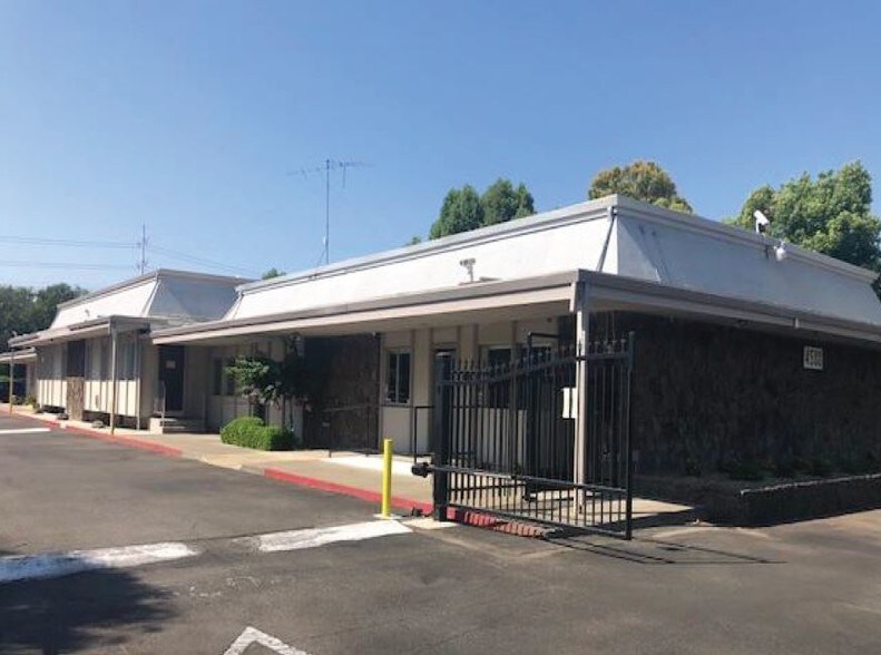 4500 47th Ave, Sacramento, CA à louer - Photo de l’immeuble – Image 1 sur 2