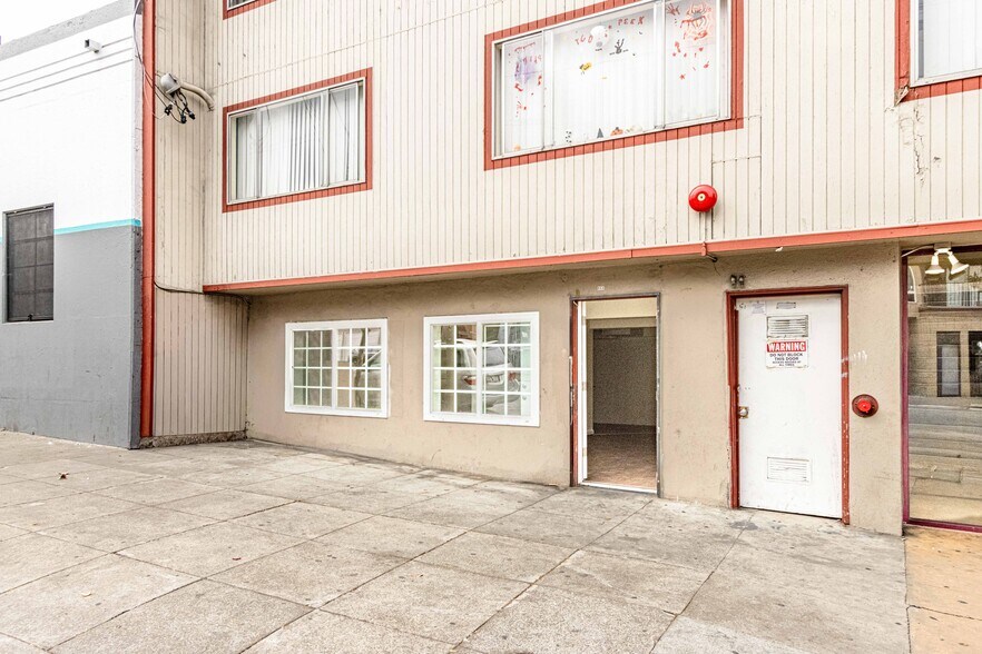 5530-5532 Mission St, San Francisco, CA à louer - Photo de l’immeuble – Image 2 sur 3