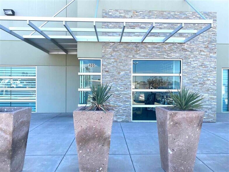 405 Logistics, Laredo, TX à louer - Photo de l’immeuble – Image 2 sur 14