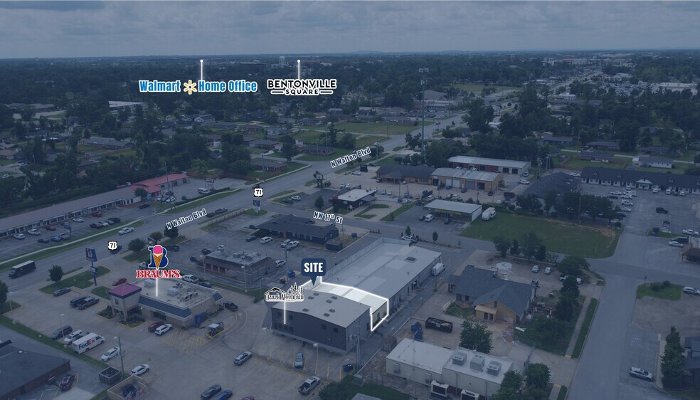 1004 NW 11th St, Bentonville, AR à louer - Photo de l’immeuble – Image 3 sur 18
