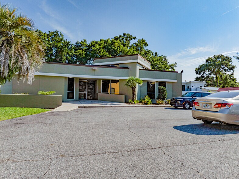3945 San Jose Park Dr, Jacksonville, FL à vendre - Photo de l’immeuble – Image 2 sur 6