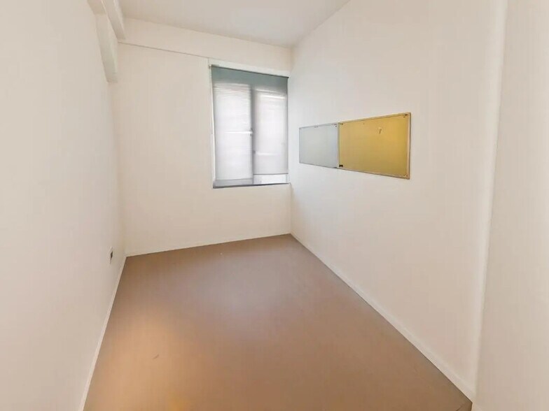 Bureau dans Paris à louer - Photo de l’immeuble – Image 1 sur 4