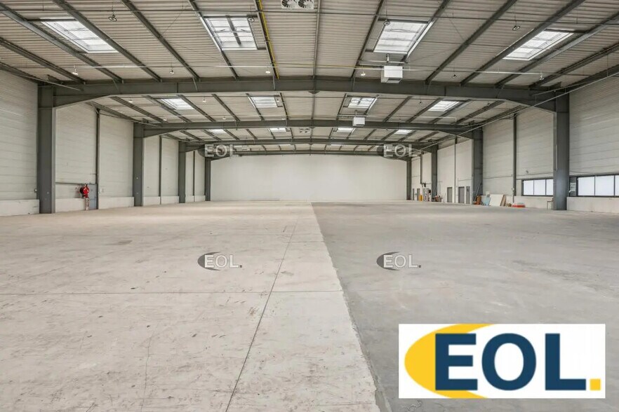 Industriel/Logistique dans Le Mesnil-Amelot à louer - Photo de l’immeuble – Image 2 sur 13