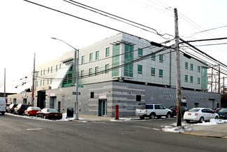 Plus de détails pour 48-02 25th Ave, Long Island City, NY - Bureau à louer