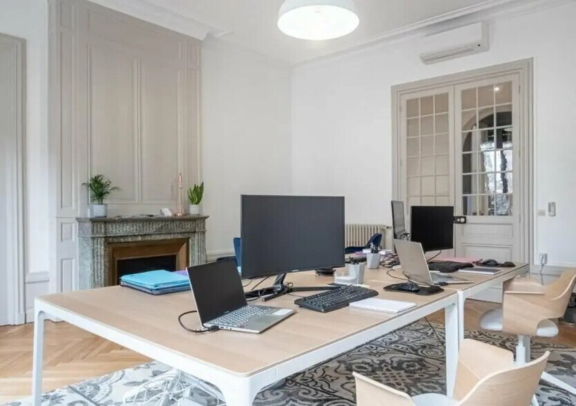 Bureau dans Paris à louer - Photo de l’immeuble – Image 2 sur 4