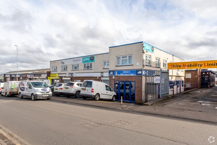 Heathfield Way, Northampton à louer - Photo de l’immeuble – Image 1 sur 23