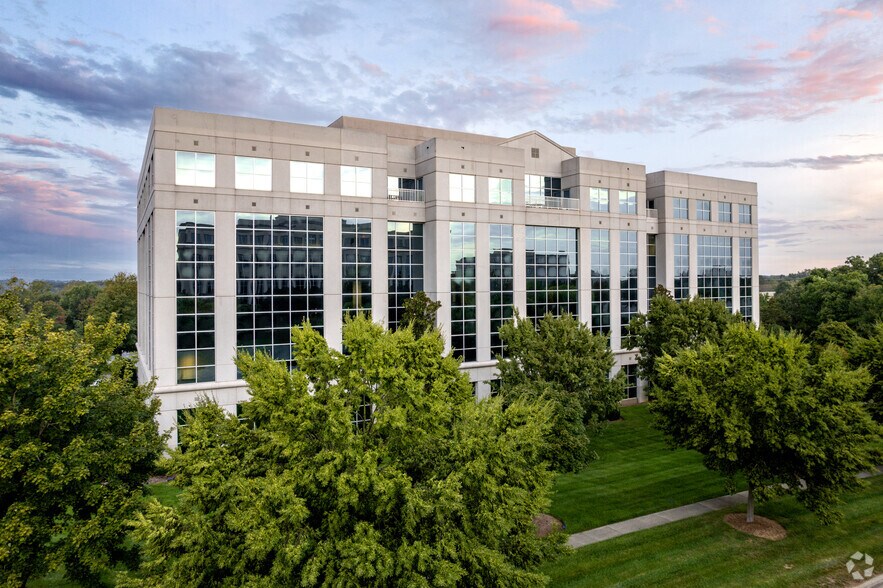 14120 Ballantyne Corporate Pl, Charlotte, NC à louer - Photo de l’immeuble – Image 2 sur 5