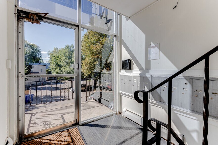 748 Tatum St, Saint Paul, MN à vendre - Photo de l’immeuble – Image 2 sur 14