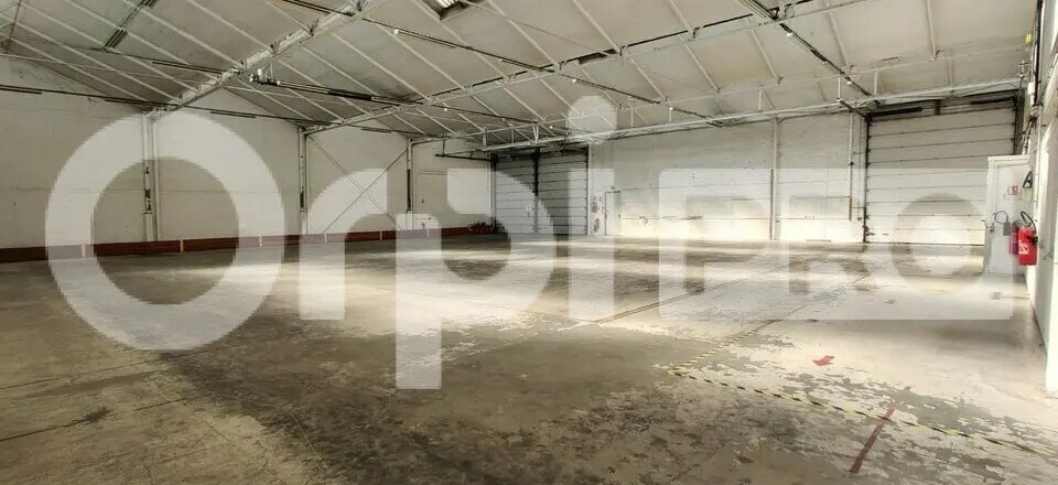 Local d’activités dans Massy à louer - Photo de l’immeuble – Image 3 sur 6