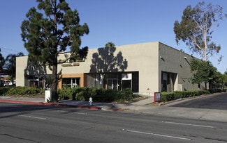 Plus de détails pour 3077 Bristol St, Costa Mesa, CA - Local commercial à louer