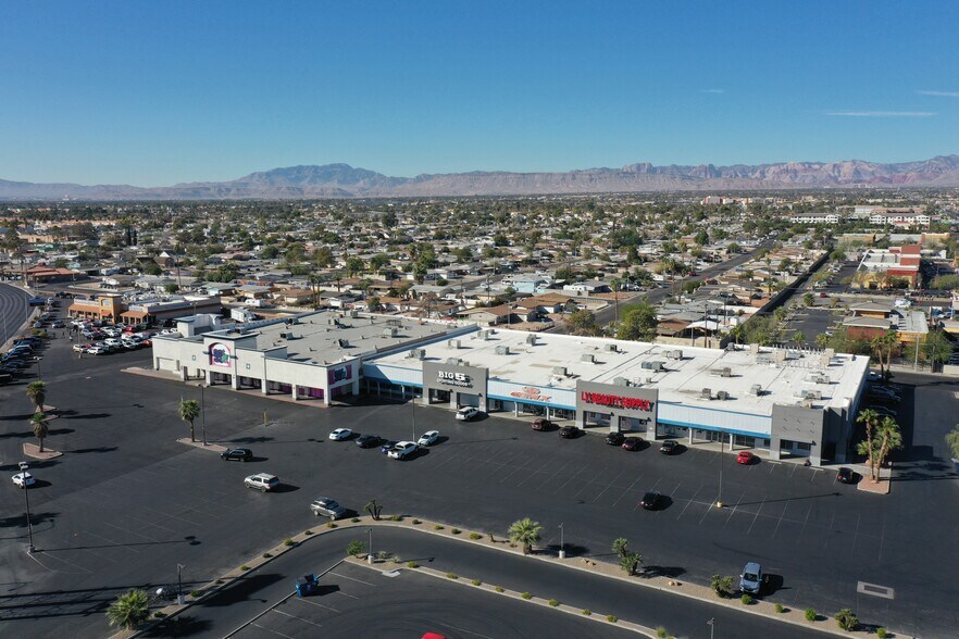 1132-1200 S Decatur Blvd, Las Vegas, NV à louer - Photo de l’immeuble – Image 2 sur 13