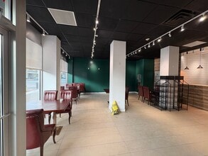 33-41 Mamaroneck Ave, White Plains, NY à louer Photo intérieure– Image 2 sur 12