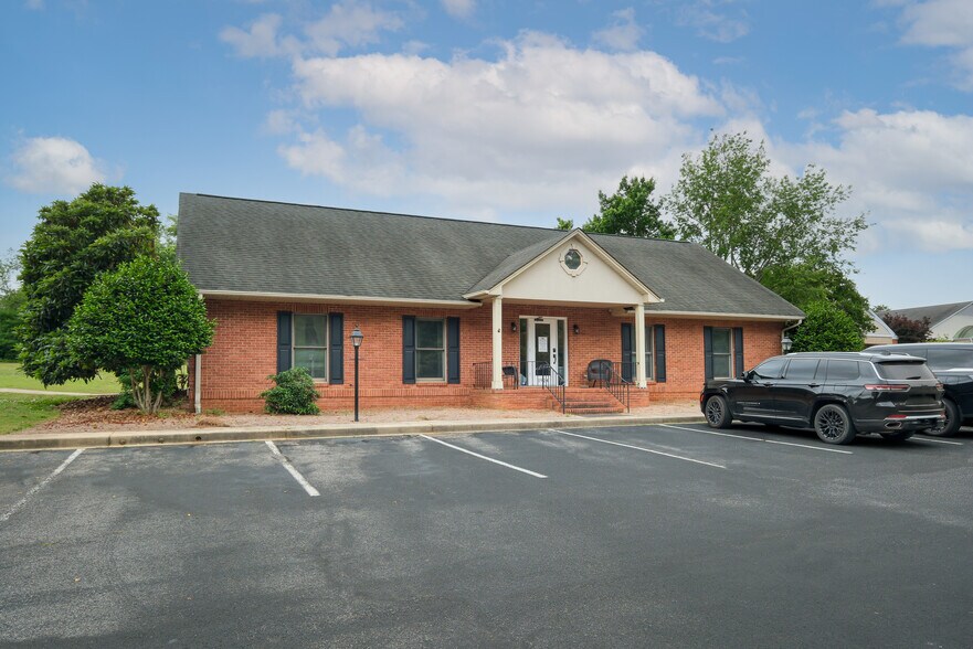 1924 McConnell Springs Rd, Anderson, SC à louer - Photo de l’immeuble – Image 1 sur 13
