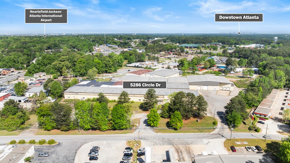 5286 Circle Dr, Lake City, GA à vendre - Photo de l’immeuble – Image 3 sur 10