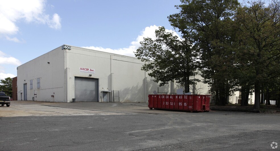 1460 Livingston Ave, North Brunswick, NJ à louer - Photo de l’immeuble – Image 2 sur 29