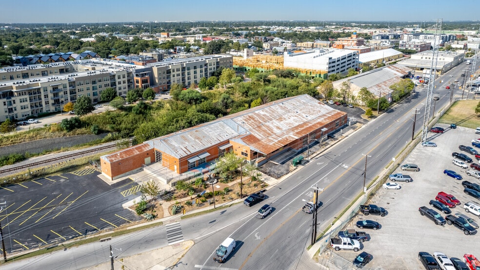 1518 S Alamo St, San Antonio, TX à louer - Aérien – Image 2 sur 15
