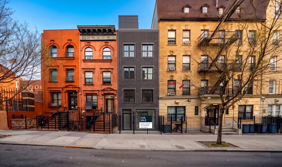 548 W 160th St, New York, NY à vendre - Photo de l’immeuble – Image 3 sur 5