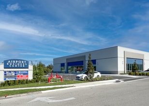 6935 E 15th St, Sarasota, FL à louer Photo de l’immeuble– Image 2 sur 5