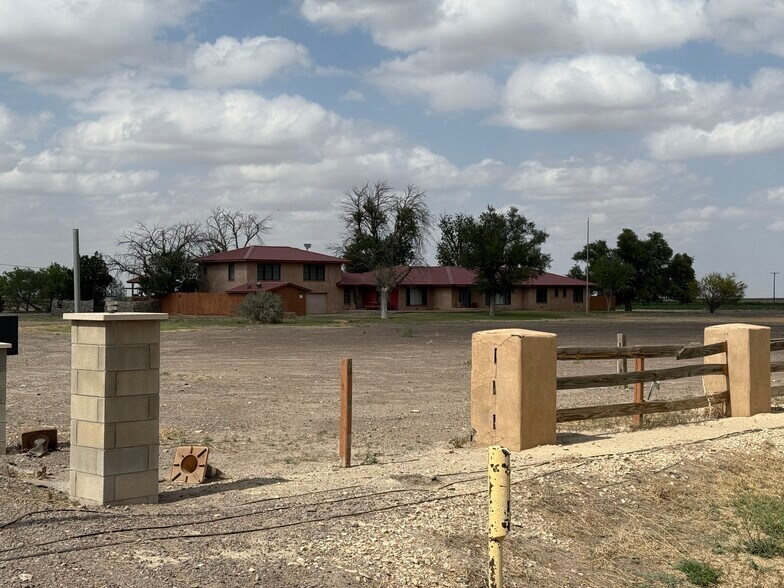8610 HWY 17, Balmorhea, TX à vendre - Photo de l’immeuble – Image 3 sur 76