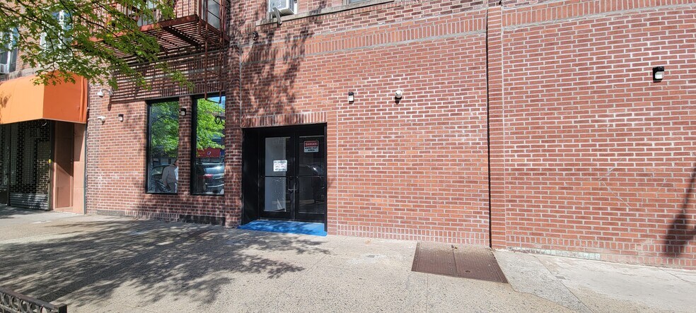 1080 Ovington Ave, Brooklyn, NY à louer - Photo de l’immeuble – Image 2 sur 6