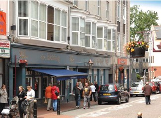 Plus de détails pour 17-23 Cowell St, Llanelli - Local commercial à louer