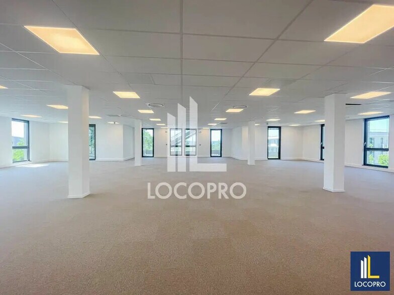 Bureau dans Aix-en-Provence à louer - Photo de l’immeuble – Image 2 sur 7