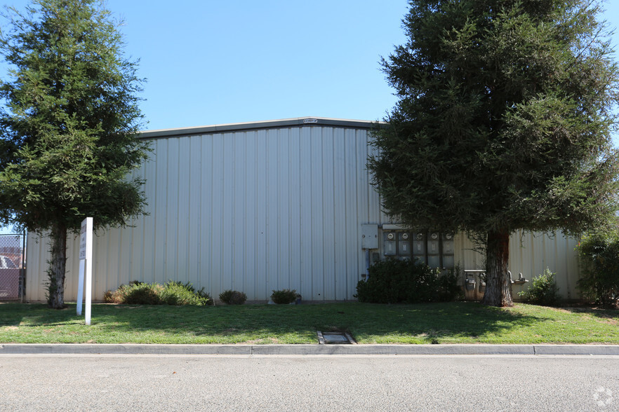 5476-5480 W Mission St, Fresno, CA à louer - Photo de l’immeuble – Image 2 sur 4