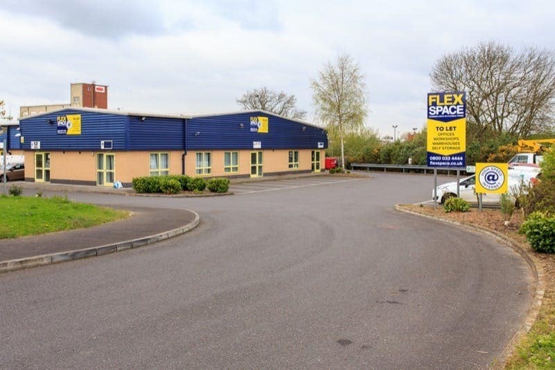 Jessop Clos, Newark à louer - Photo de l’immeuble – Image 2 sur 5