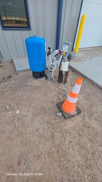 3609 S County 1232 Rd, Midland, TX à louer - Photo de l’immeuble – Image 3 sur 27