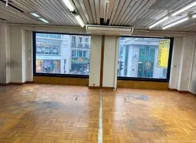 Local commercial dans Paris à louer - Photo intérieure – Image 3 sur 7