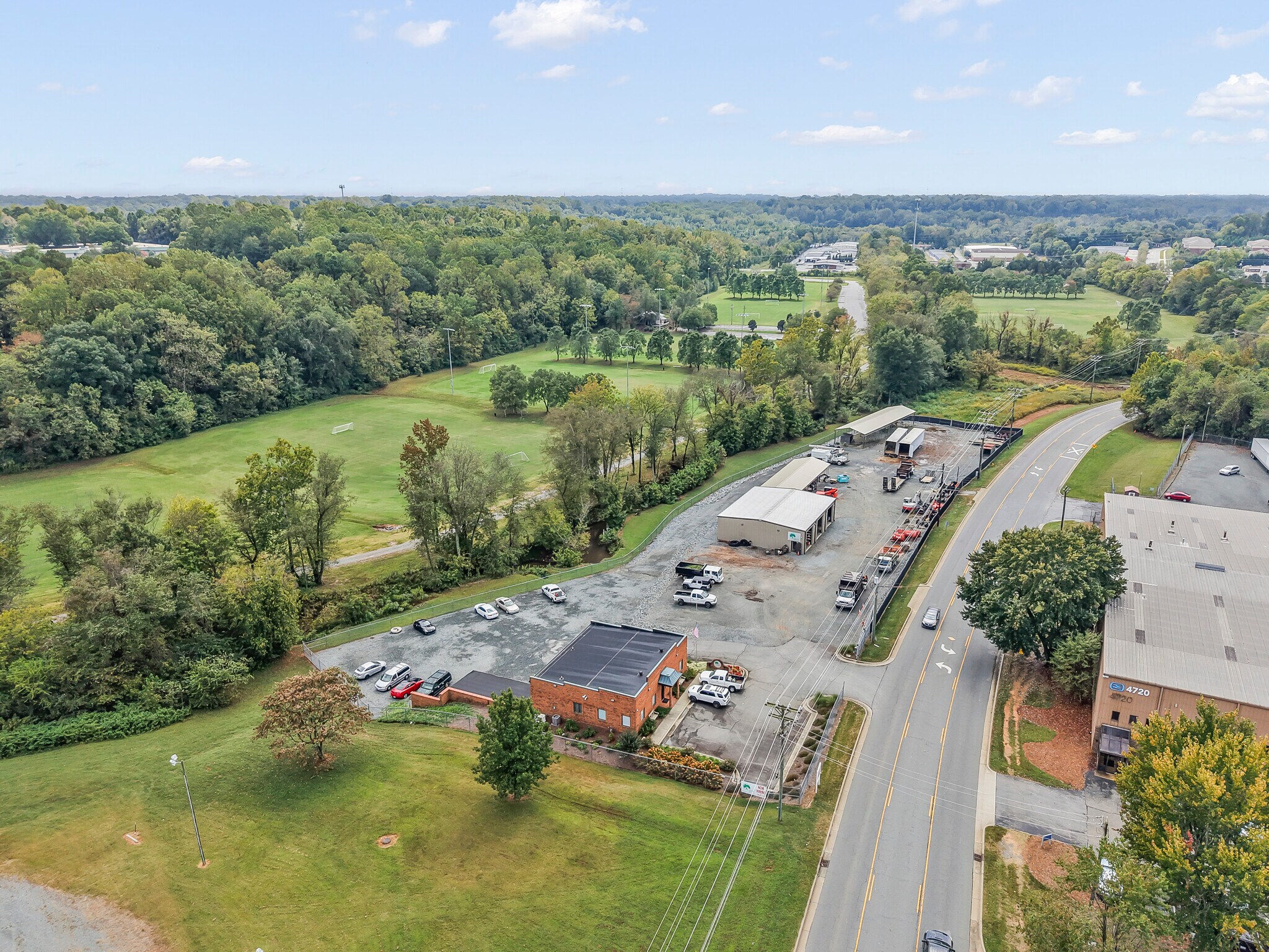 4715 Bethania Station Rd, Winston-Salem, NC à vendre Photo de l’immeuble– Image 1 sur 19