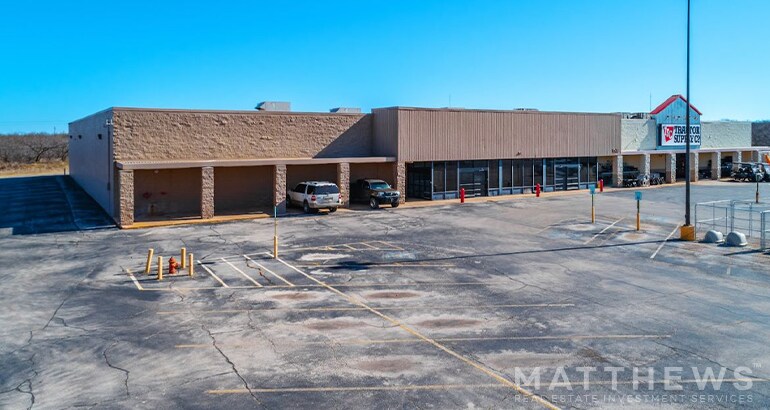 1600 N Swenson St, Stamford, TX à louer - Photo de l’immeuble – Image 2 sur 3