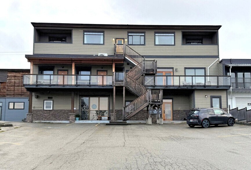 4555 Marine Av, Powell River, BC à vendre - Photo de l’immeuble – Image 1 sur 1