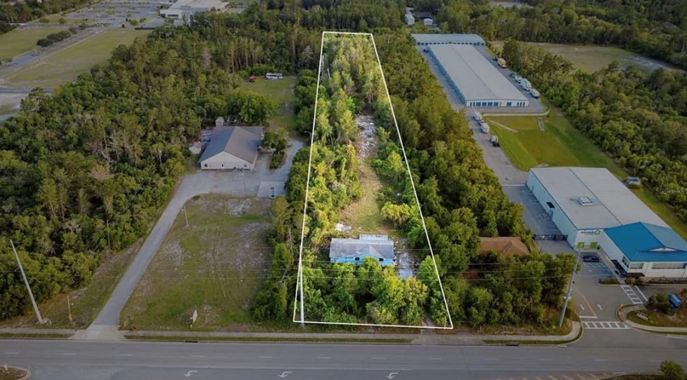 3021 Howland Blvd, Deltona, FL à vendre - Photo principale – Image 1 sur 2
