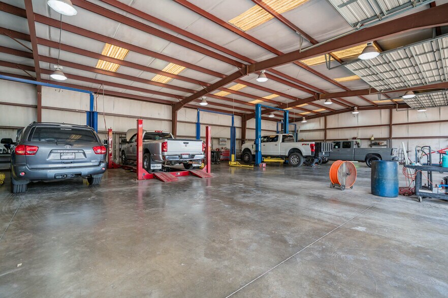 4900 W Marshall Ave, Longview, TX à vendre - Photo de l’immeuble – Image 3 sur 18